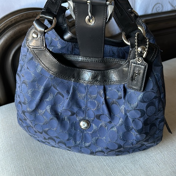 Authentic Coach Bag Blue - Picture 4 of 8